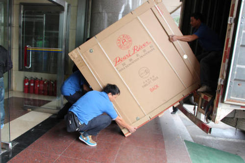 灵寿钢琴贵重工艺品无忧运